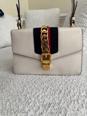 Gucci Sylvie Small Shoulder Bag Web Off White Creme Gold Chain COA Auth